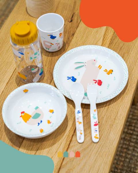 Vaisselle enfant mélamine décor ferme Chez Cathy et Bruno à Mornant